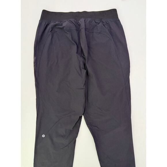 Lululemon black in mind pant 29" inseam - size medium - Picture 7 of 8